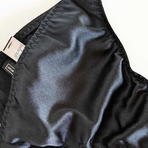 Intimissimi Silk and Lace String in Black - Picture 4 of 10